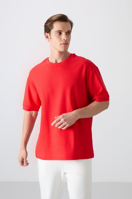 Herren Oversized Crew-Neck T-Shirt mit Patch - Image 4