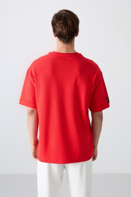 Herren Oversized Crew-Neck T-Shirt mit Patch - Image 5