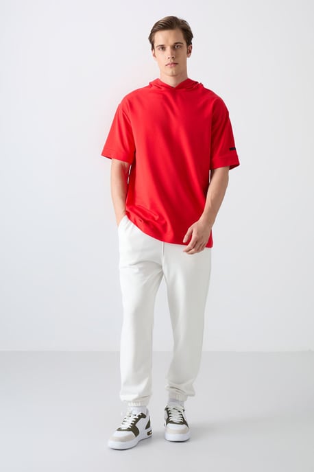 Übergroßes Kapuzen-T-Shirt mit kurzen Ärmeln - Image 2