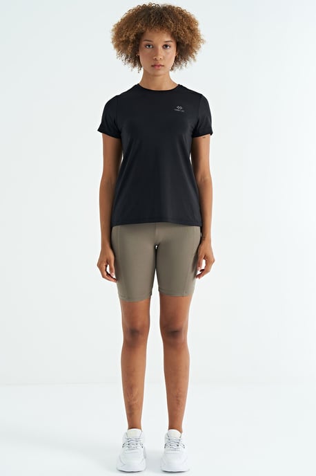 Damen entspanntes Rundhals-T-Shirt mit seitlichen Schlitzen - Image 3