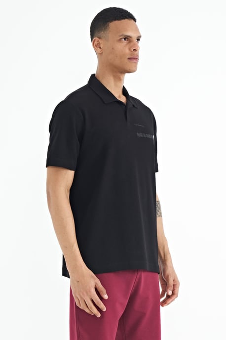 Herren Baumwoll-Polo-T-Shirt mit Textdruck - Image 4