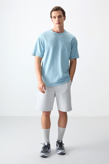 Übergroßes Rundhals-T-Shirt - Image 3