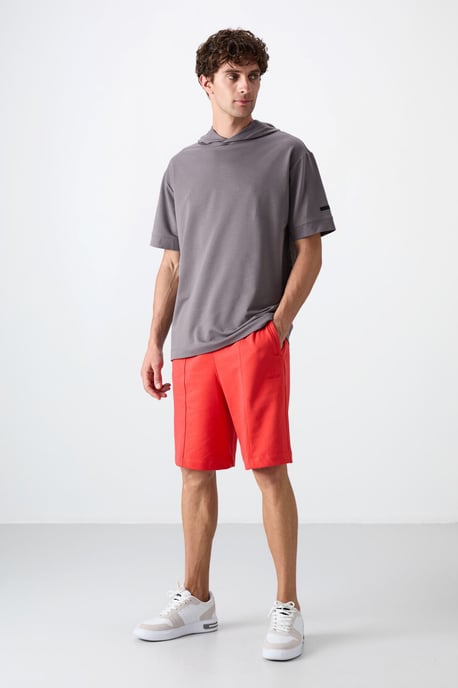 Oversized Kapuzen-T-Shirt mit kurzen Ärmeln - Image 3