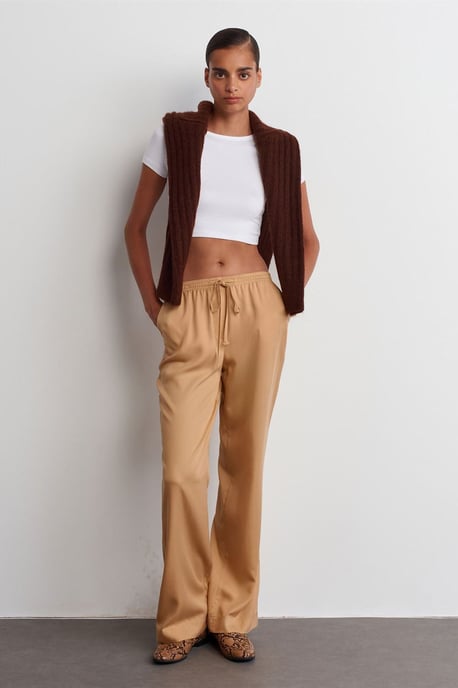 Damen Slim-Fit Cropped Crew Neck T-Shirt - Image 3