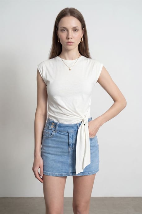 Ärmelloses Damen-Cotton Crew Neck T-Shirt mit Bindedetail - Image 4