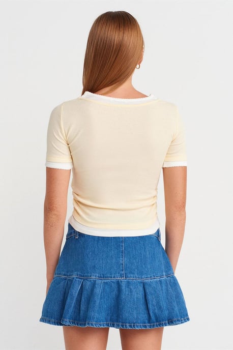 Damen Crop Slim-Fit Rundhals-T-Shirt - Image 2