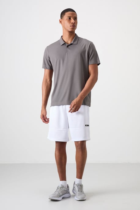 Herren Polo-Shirt mit Logo-Stickerei - Image 2