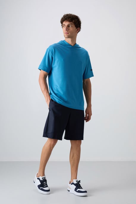Übergroßes Kapuzen-T-Shirt mit kurzen Ärmeln - Image 2