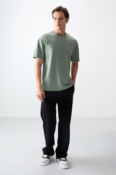 Übergroßes Rundhals-T-Shirt - Image 5