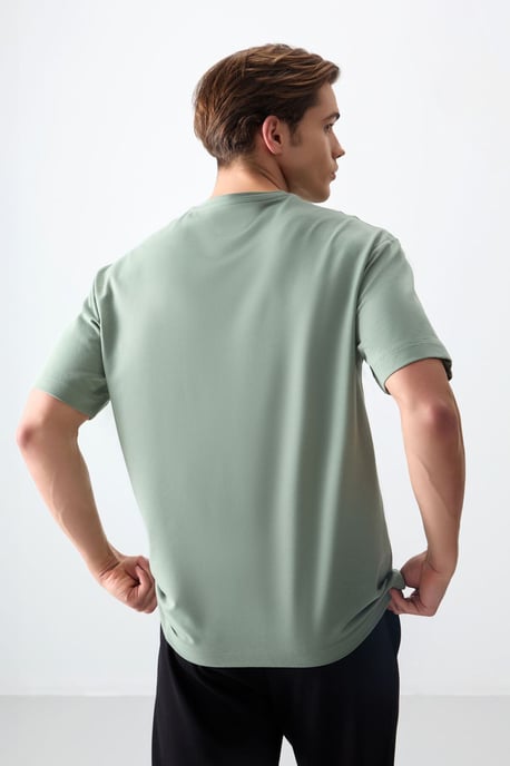 Übergroßes Rundhals-T-Shirt - Image 6