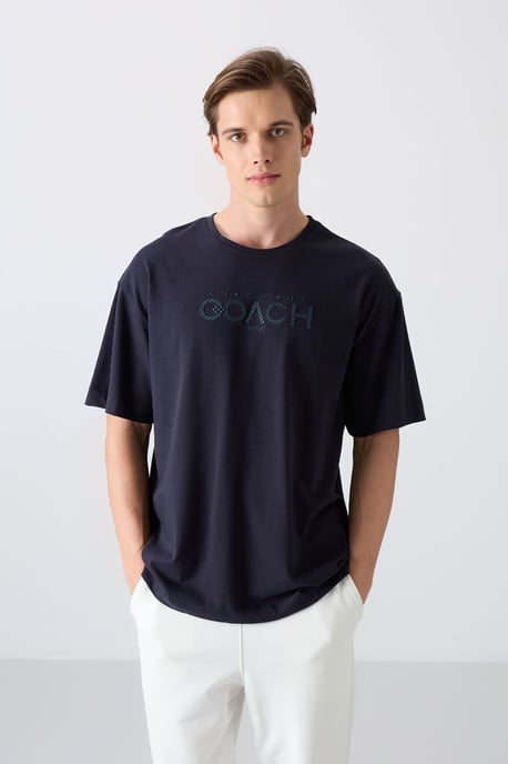 Übergroßes Logo-Patch Rundhalsausschnitt T-Shirt - Image 4