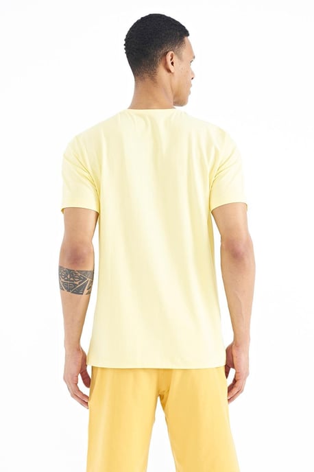 Bedrucktes Rundhalsausschnitt T-Shirt mit Patch - Image 5