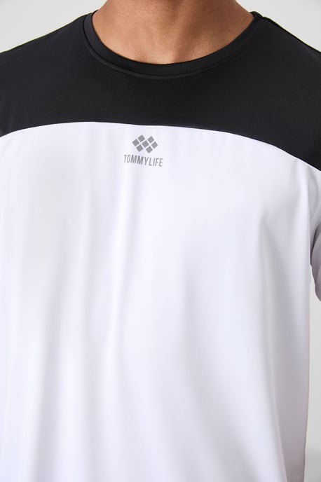Herren-Farbenblockiertes Rundhals-T-Shirt - Image 3