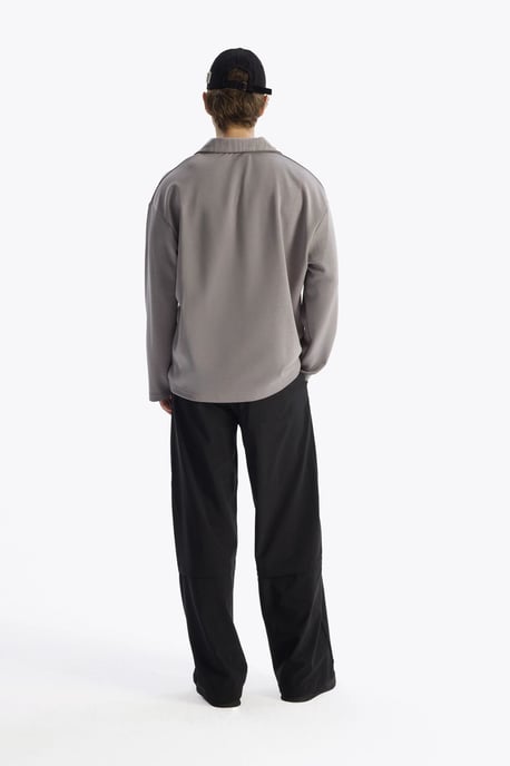 Herren Oversized Longsleeve T-Shirt mit offenem Kragen - Image 3