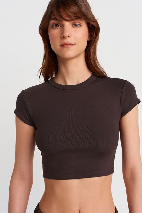 Damen Slim Fit Crop T-Shirt mit Rundhalsausschnitt - Image 3