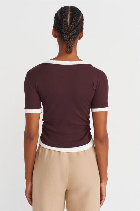 Damen Cropped Slim-Fit Rundhalsausschnitt T-Shirt - Image 2