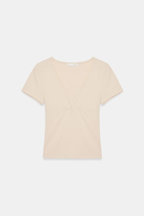 Figurbetontes V-Ausschnitt T-Shirt mit kurzen Ärmeln - Image 5