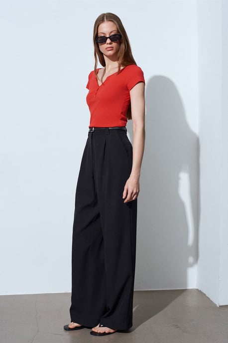Damen Slim Fit Baumwoll U-Ausschnitt T-Shirt - Image 3