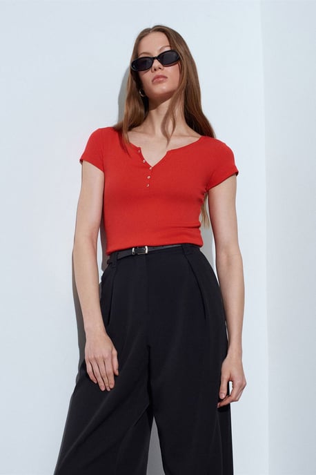 Damen Slim Fit Baumwoll U-Ausschnitt T-Shirt - Image 4