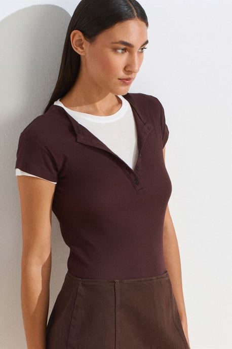 Damen Baumwoll V-Ausschnitt Knopf T-Shirt - Image 2