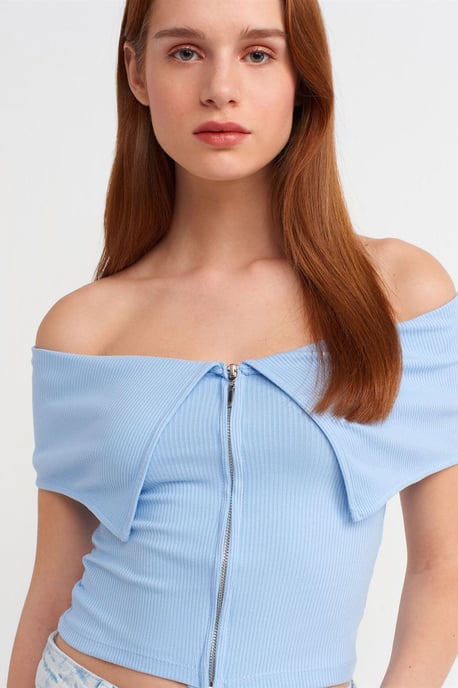 Dilvin Crop-Top mit schulterfreiem Design und Reißverschluss - Hellblau - Image 4
