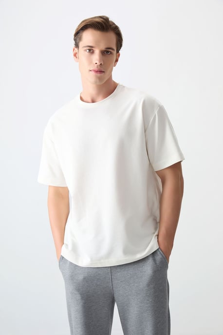 Übergröße Baumwollmischung Rundhals-T-Shirt - Image 2