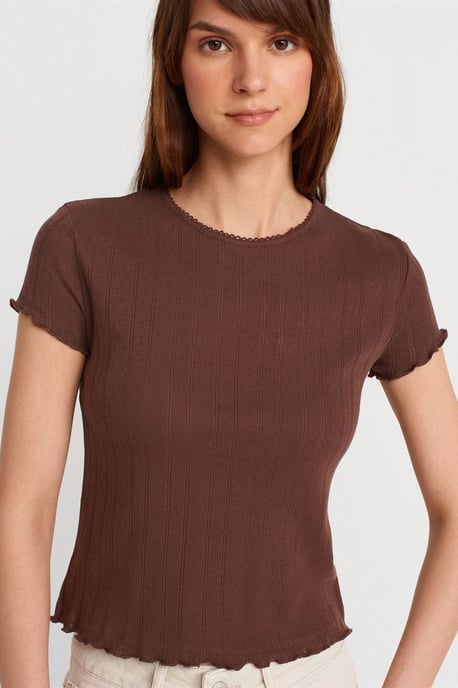 Damen Slim Fit Baumwoll Rundhals T-Shirt - Image 3