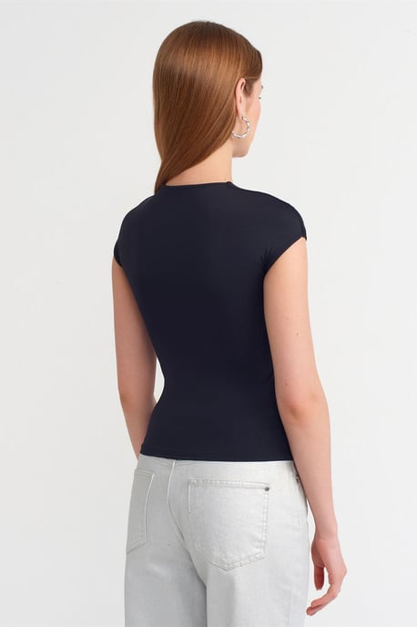 Damen Slim Fit Rundhalsausschnitt T-Shirt - Image 2