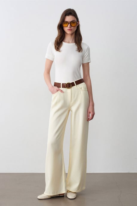 Damen Slim Fit Rundhals-T-Shirt - Image 4