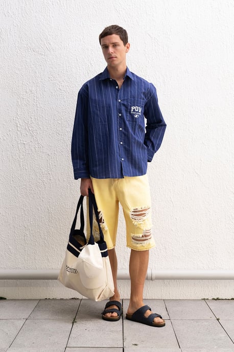 Zerstörte Denim-Shorts - Image 1