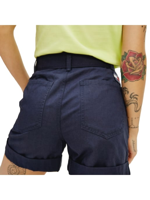 Tommy Jeans Damen-Mom-Shorts mit Gürtel - Image 3