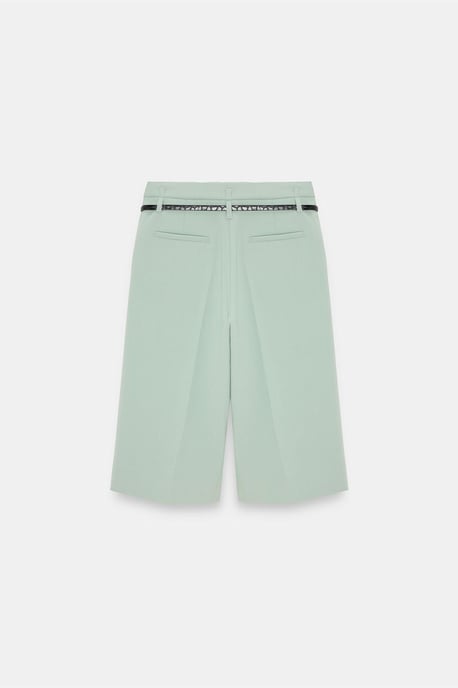 Hochtaillierte weit geschnittene Crepe-Shorts mit Gürtel - Image 6