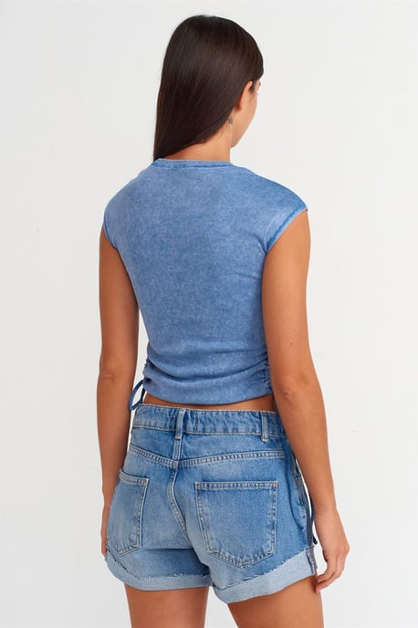 Hochgeschnittene Baumwoll-Denim-Shorts - Image 2