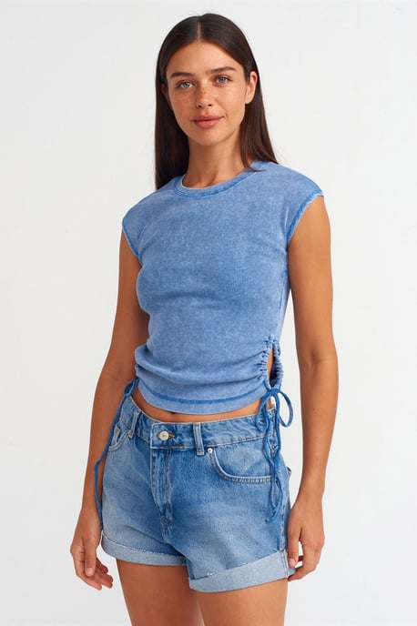Hochgeschnittene Baumwoll-Denim-Shorts - Image 3