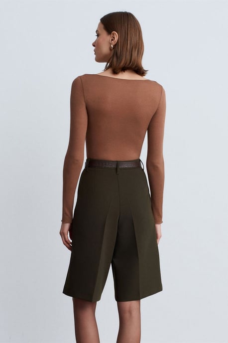 Hochtaillierte Breite-Shorts mit Gürtel - Image 3