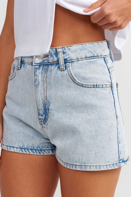 Hochgeschnittene Baumwoll-Denim Mom-Shorts - Image 4