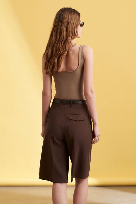 Hoch taillierte weite Shorts - Image 2