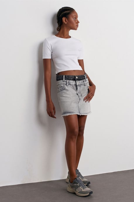 Damen Mini Jeansrock mit mittelhoher Taille - Image 1