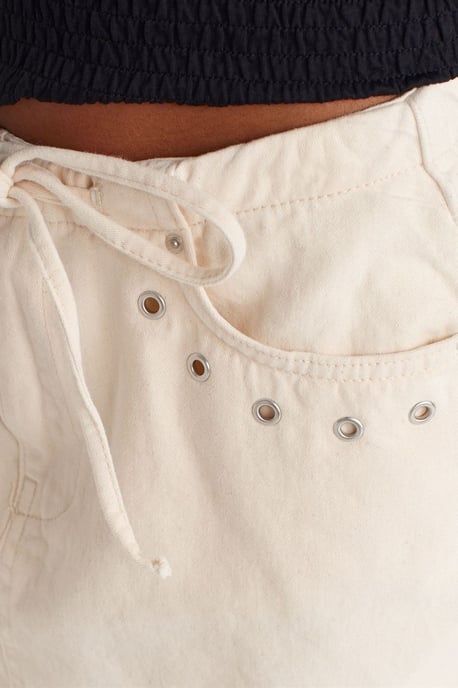 Damen Baumwoll-Denim Minirock mit Bindegürtel - Image 3