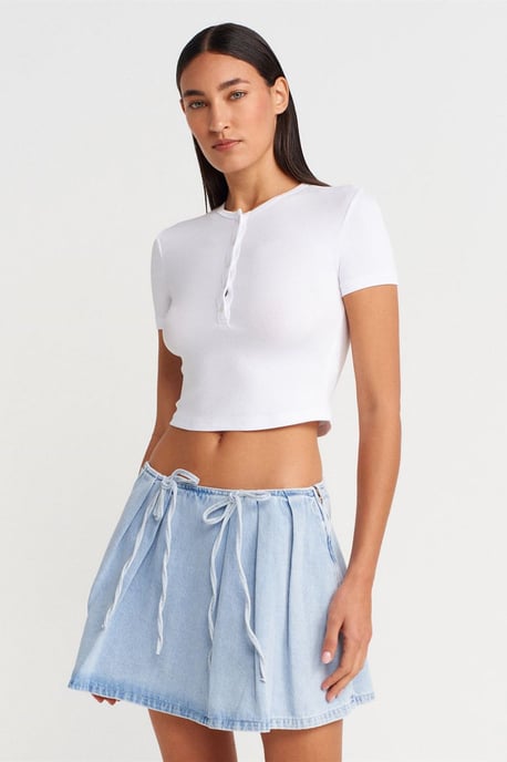 Baumwoll-Denim Mini A-Linien-Rock mit Schleifendetail - Image 4