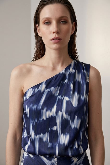 Asymmetrisches Satin-Blusen- und Midi-Rock-Set - Image 5