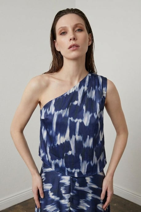 Asymmetrisches Satin-Blusen- und Midi-Rock-Set - Image 6