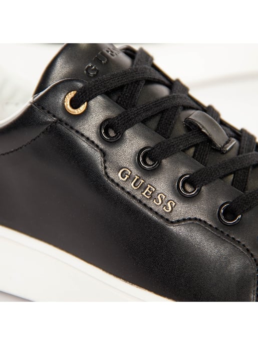 Guess Damen-Sneaker „Classic“ mit goldenem Dreieck - Image 3