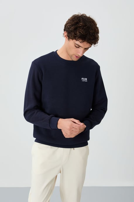 Herren Sweatshirt mit regulärer Passform und Rundhalsausschnitt - Image 3