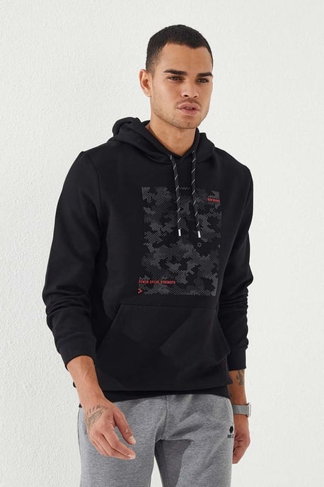 Herren Kapuzenpullover mit Camouflage-Print - Image 3