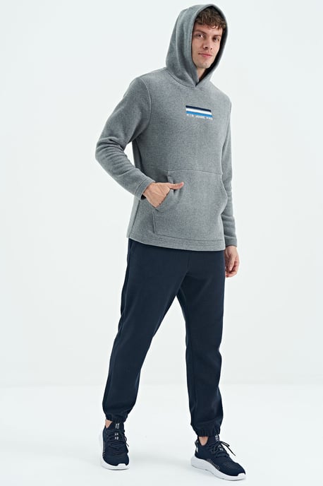 Herren Hoodie mit bedrucktem Logo - Image 6