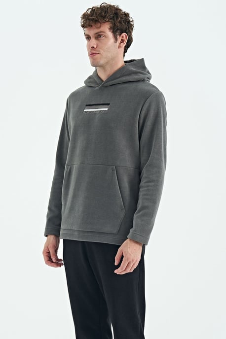 Herren Hoodie mit bedrucktem Logo - Image 2