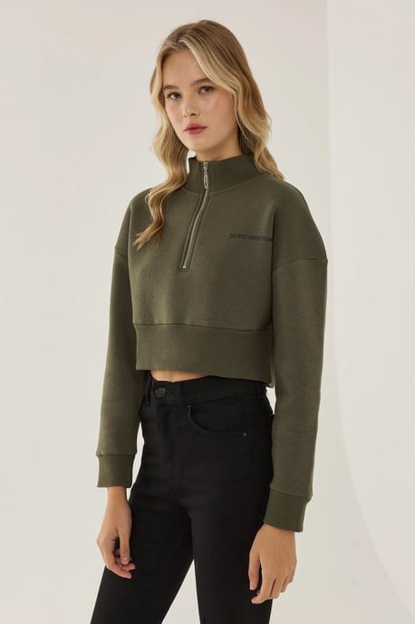 Hiccup Kurz geschnittenes Sweatshirt mit Reißverschlusskragen und Slogan - Khaki - Image 3