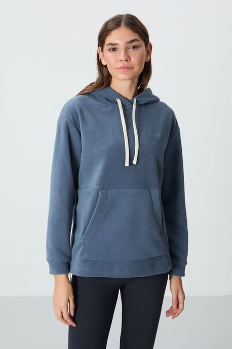 Übergroßer Plüsch-Hoodie mit Stickerei - Image 4