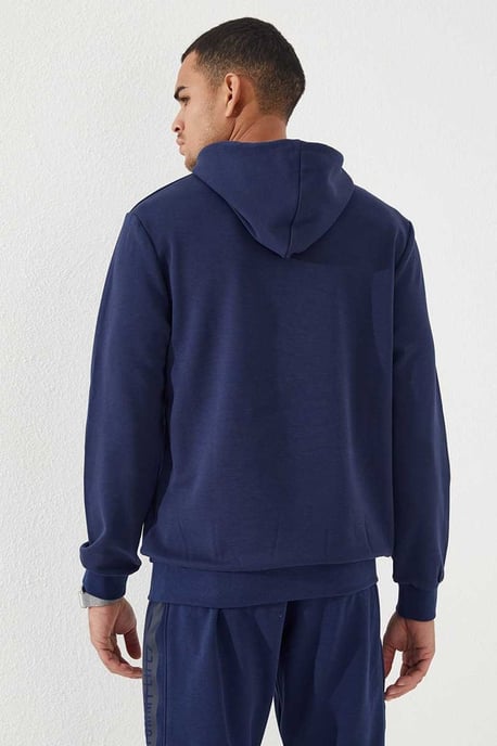 Herren Kapuzenpullover mit Camouflage-Druck - Image 3